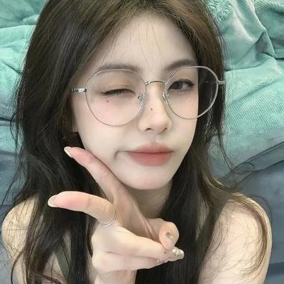 艾莉莎与玛榭拉